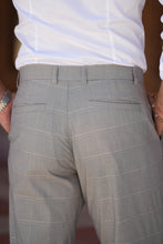 Carregar imagem no visualizador da galeria, Plaid Gray Trousers - Men Clothing | Leaders in Design &amp; Quality | Donato
