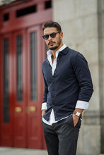 Carregar imagem no visualizador da galeria, BUTTON-DOWN NAVY - Men Clothing | Leaders in Design &amp; Quality | Donato
